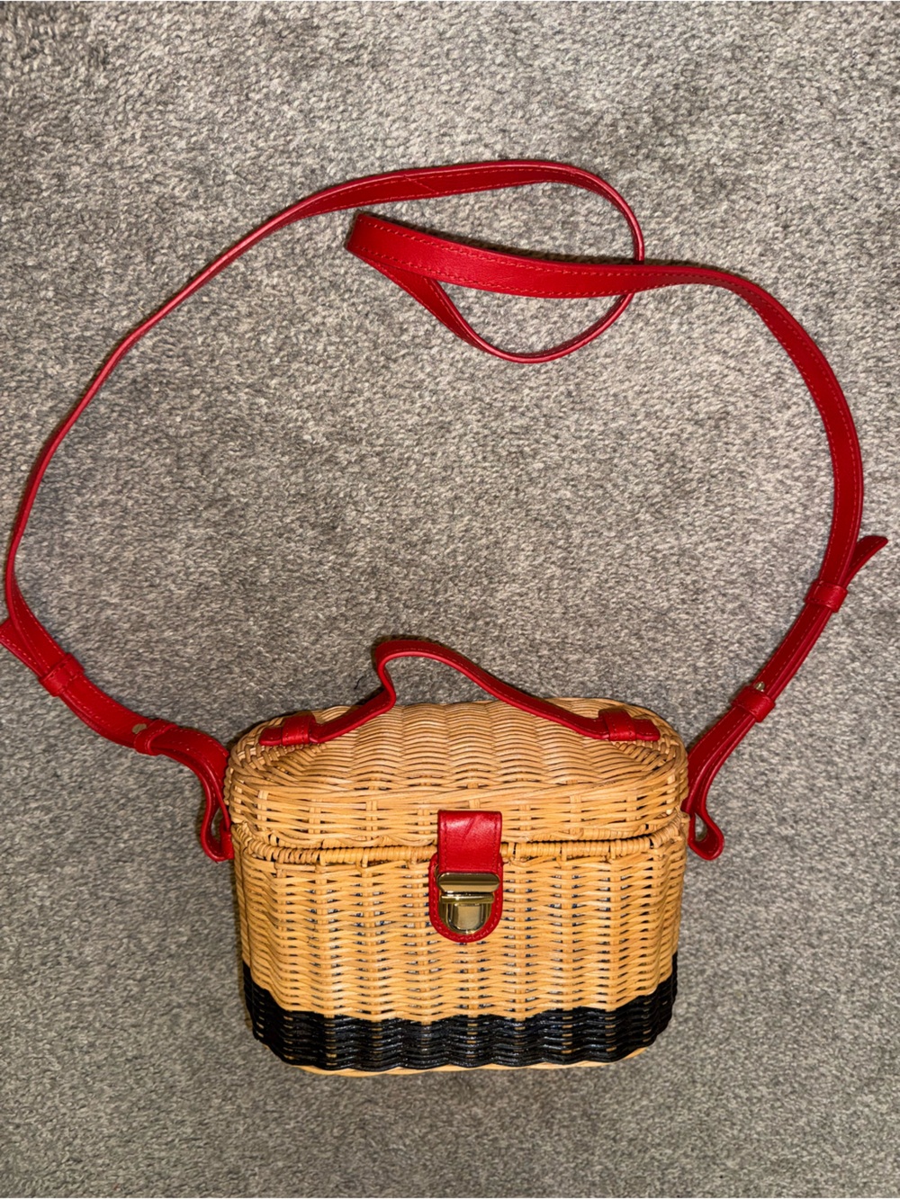 Draper James Woven Straw Crossbody Bag - Picture 5 of 10
